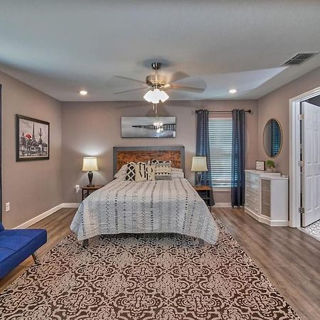 Cozy Haven Attached To Million Home - South Tampa Exterior photo