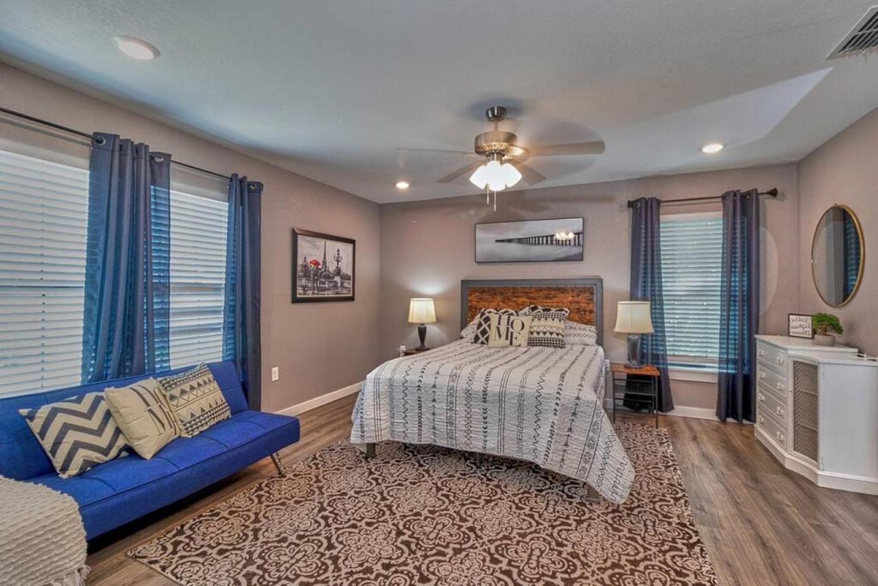 Cozy Haven Attached To Million Home - South Tampa Exterior photo